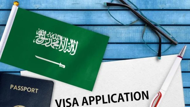 Permudah Ibadah, Saudi Izinkan Umrah Pakai Visa Kunjungan Pribadi