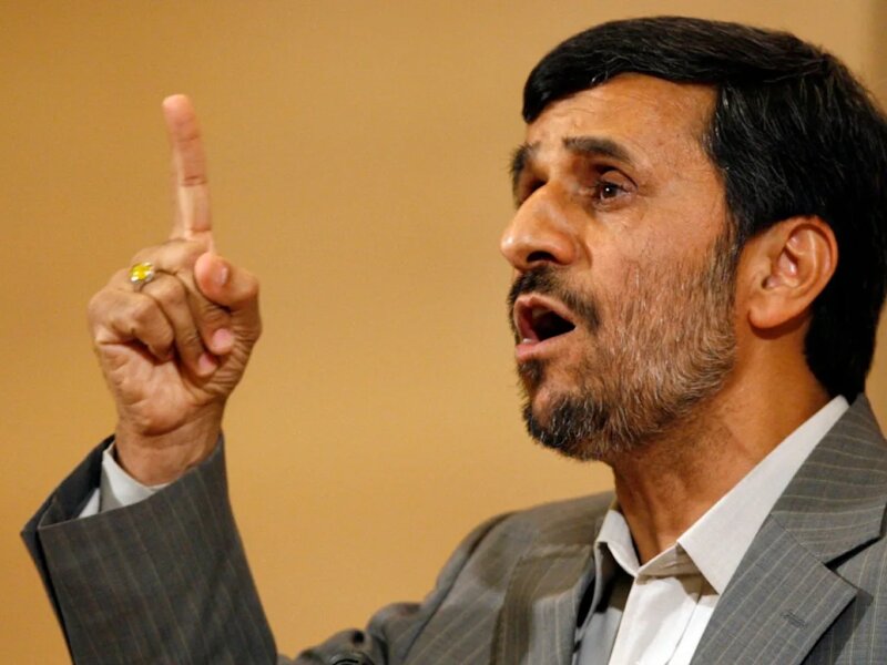 Ahmadinejad Dikabarkan Tewas dalam Serangan AS–'Israel' di Teheran