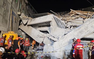 Wali Santri Desak Evakuasi dengan Alat Berat di Ponpes Al Khoziny Sidoarjo: Bau Sudah Menyengat!