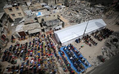 Azan Terus Bergema dari Masjid-masjid yang Hancur di Gaza