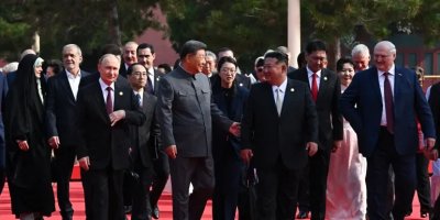 Financial Times: Apakah Dunia Menuju Sistem Global Baru di Bawah Kepemimpinan China?