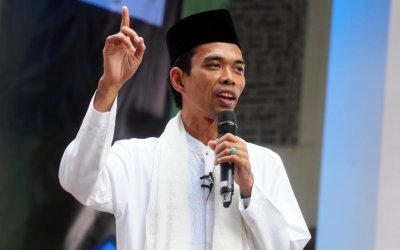 Penjelasan UAS terkait perayaan tahun baru bagi umat Islam