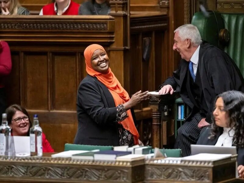 Eks Pengungsi Somalia Jadi Anggota Parlemen Inggris, Bersumpah dengan Al Quran