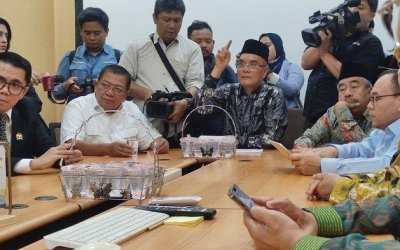 Pansus Haji Duga Ada Gratifikasi di Kemenag