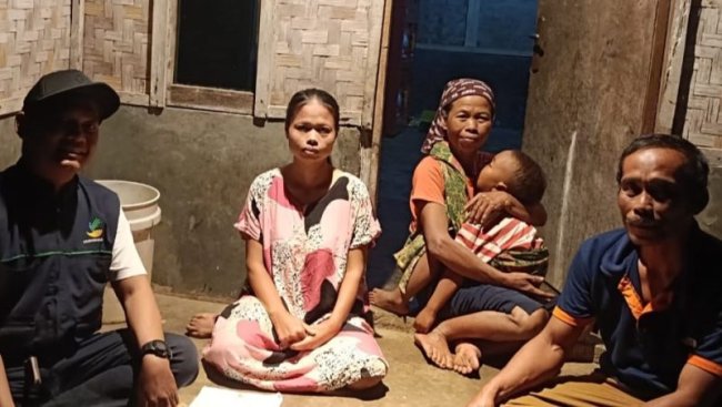 Ekonomi Sulit, Rakyat Rela Memakan Sisa Makanan di TPA