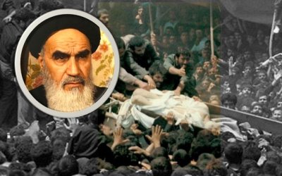 Foto pemakaman Khomeini, Allah hinakan jenazah imam besar Syiah ini