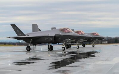Iran Klaim Hancurkan Tiga Jet F-35 AS di Yordania