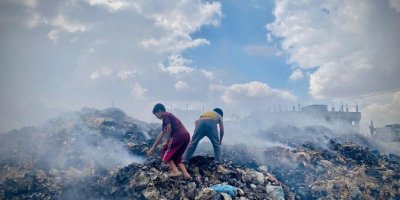 250 Ribu Ton Sampah Menumpuk, Warga Gaza Hadapi Ancaman Wabah dan Kematian