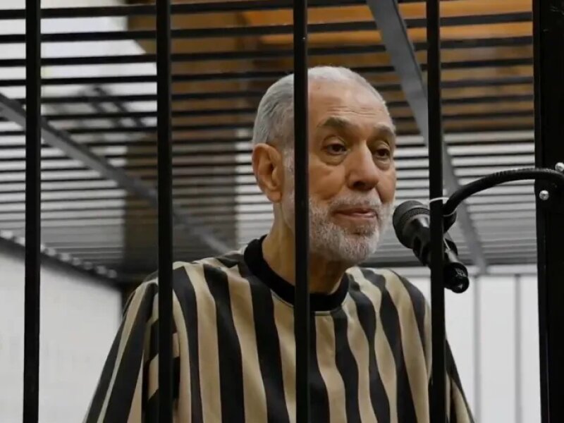 Ahmad Hassoun.. Kisah Mufti Assad, dari Pendukung Bom Barel hingga Penjara Seumur Hidup