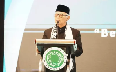 Syal Palestina di Halal Bi Halal MUI, Kiai Anwar: Dukungan Kami tak akan Padam