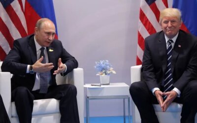 Teleponan Satu Jam, Putin dan Trump Cari Jalan Pintas Damai buat Iran