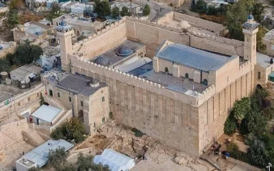 Hebron Terkunci, Otoritas 'Israel' Bangun 106 Gerbang Besi, Perketat Cengkeraman pada Masjid Ibrahimi