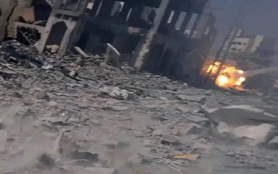 Brigade Al-Qassam Hantam Tank Namer dengan Roket Yassin 105 di Khan Younis