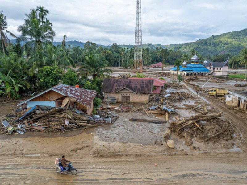 BNPB: Korban Banjir dan Longsor di Aceh, Sumut, dan Sumbar 316 Orang Tewas