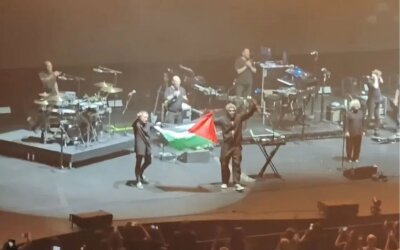 Kibarkan Bendera Palestina, Singapura Larang Dua Personel Massive Attack