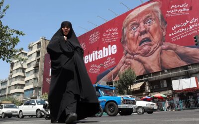 Trump Lancarkan “Gempuran Ekonomi” terhadap Iran, Akankah Teheran Tunduk atau Justru Membalas?
