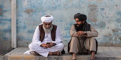 Internet Dibuka Kembali, Tapi IIA Batasi Akses Media Sosial