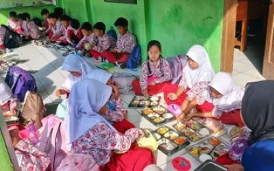 Kronologi Belasan Siswa SD di Bandung Diduga Keracunan Makanan Bergizi Gratis, Orang Tua Keluhkan Rasa Basi
