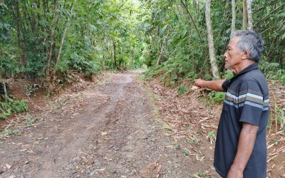 Dana Desa Rp 1 Miliar Dibawa Kabur Bendahara, Warga Petir Serang Gagal Nikmati Jalan Baru