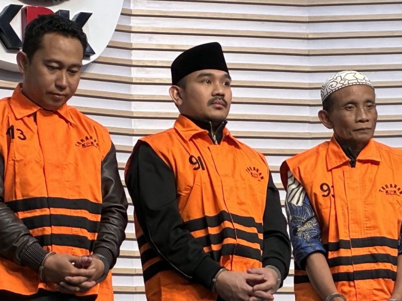 KPK Tetapkan Bupati Bekasi Ade Kuswara Kunang dan Dua Orang Lain sebagai Tersangka Suap Ijon Proyek