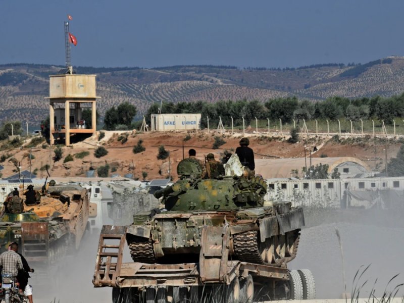 HTS Kirim Kembali Kendaraan Militer dan Tank ke Afrin