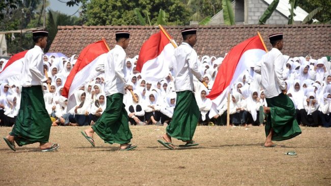 Mengembalikan Peran Strategis Santri sebagai Agen Perubahan