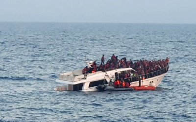 Kapal yang Mengangkut 200 Pengungsi Karam di Laut Lebanon