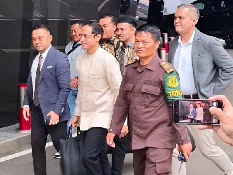 Nadiem Makarim Lanjutkan Proyek Laptop Chromebook yang Ditolak Muhadjir Effendy