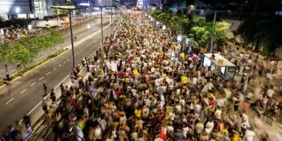 Bentrokan Hebat di Tel Aviv: Polisi Bentrok dengan Demonstran, Kelompok Bersenjata Kanan Ekstrem Lontarkan Ancaman