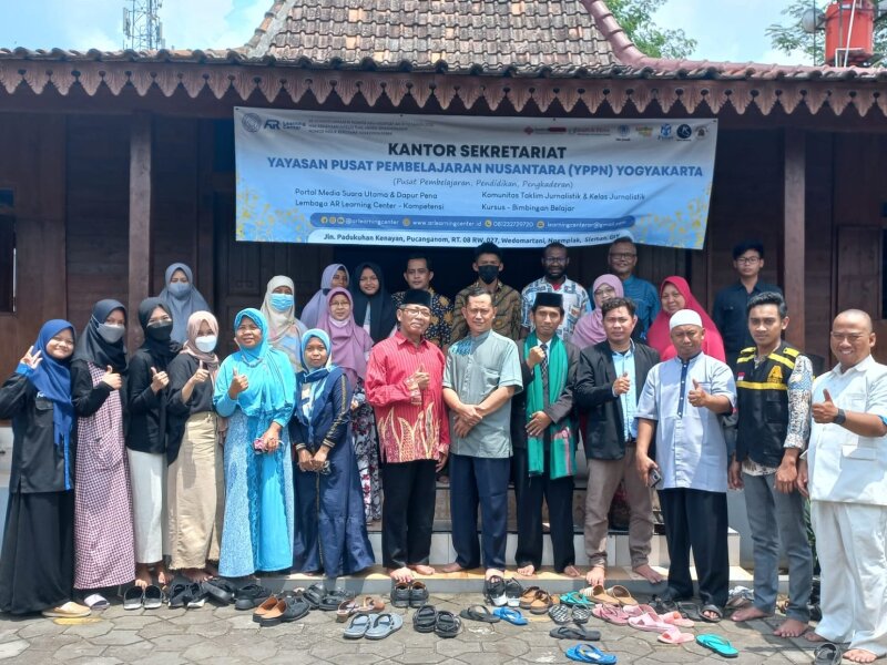 AR Learning Center dan YPPN Adakan Tasyakuran Sekretariat Serta Doa Bersama Gempa Cianjur