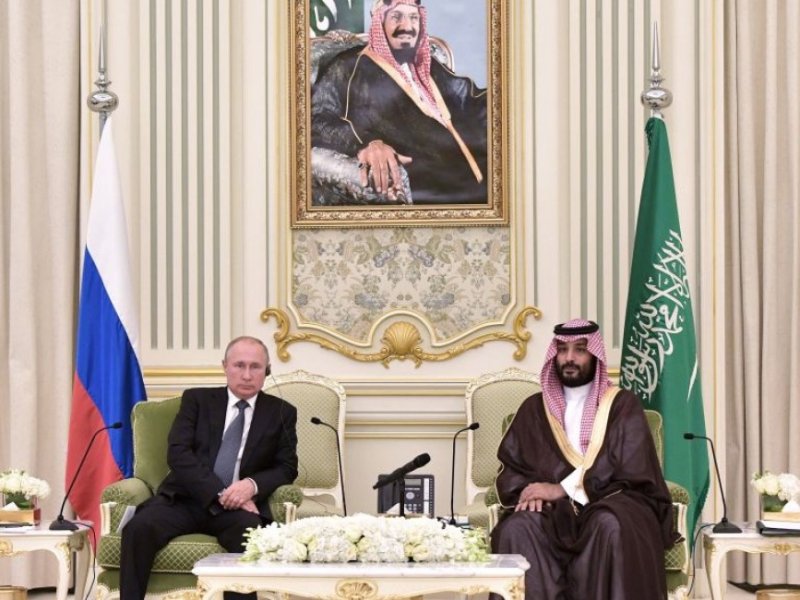 Putin dan Putra Mahkota Saudi Bahas Kerja Sama OPEC+ Untuk Menjaga Stabilitas Harga