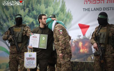 Perang Propaganda: Saat Hamas Menaklukkan ‘Israel’ dengan Kamera