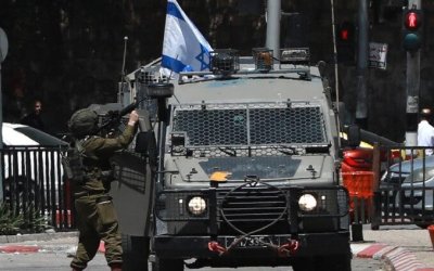 Pembantaian di Tepi Barat: ‘Israel’ Gelar Penggerebekan Brutal, Serang Jemaah Masjid di Jenin