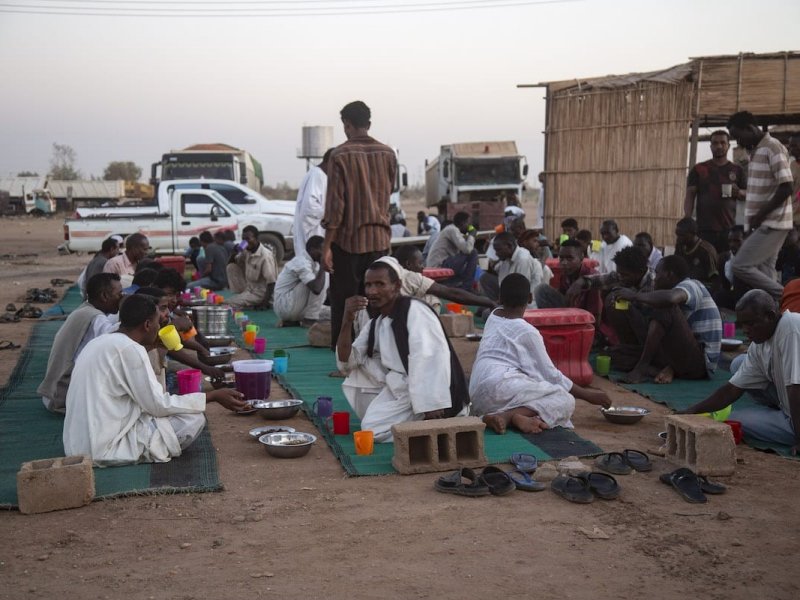 Perang Setahun Redupkan Perayaan Ramadhan di Sudan