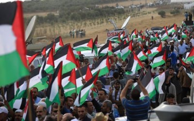“Israel” Tembaki Warga Palestina yang Protes ‘Pawai Bendera’ di Gaza