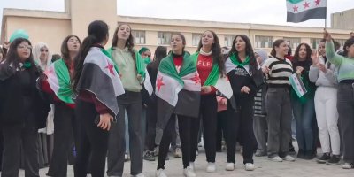 Warga Suriah Rayakan 1 Tahun Keruntuhan Rezim Bashar Assad