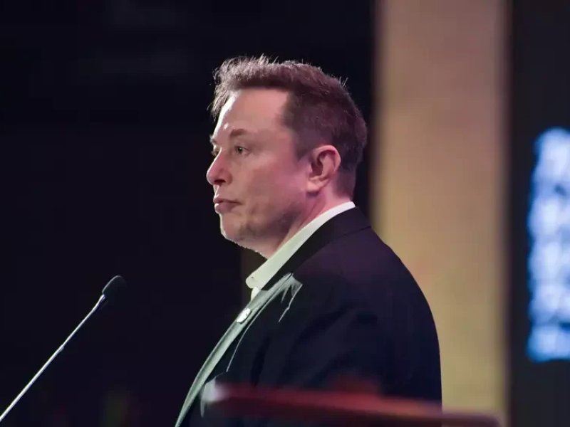 Elon Musk: AI Akan Membuat Banyak Pekerjaan Kantoran Punah