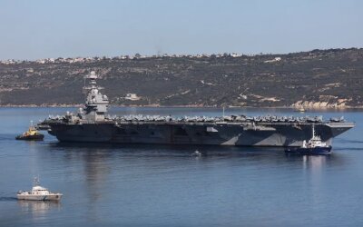 Nasib Kapal Induk Tercanggih AS: 30 Jam Kebakaran, Kru Tidur di Lantai