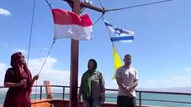Sarjana Teologi Kristen Bongkar Kebodohan Para Pembela dan Pemuja 'Israel'