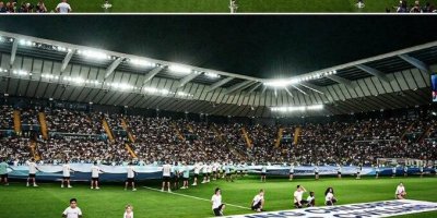 Spanduk “Stop Killing Children, Stop Killing Civilians” Muncul di Final Piala Super UEFA