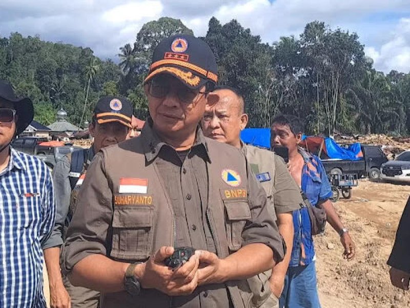 Tiga Bupati di Aceh Nyatakan Tak Mampu Tangani Banjir & Longsor; Kepala BNPB Minta Maaf Atas Pernyataan Sebelumnya
