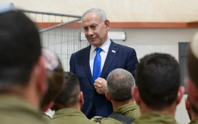 Netanyahu Disoraki saat Wisuda Militer, Seruan Mundur Menggema