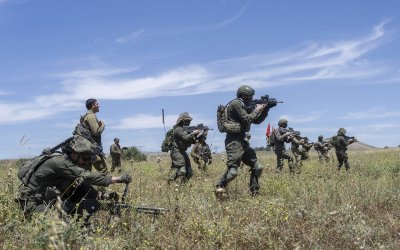 Pasukan Darat ‘Israel’ Serbu Wilayah Selatan Suriah