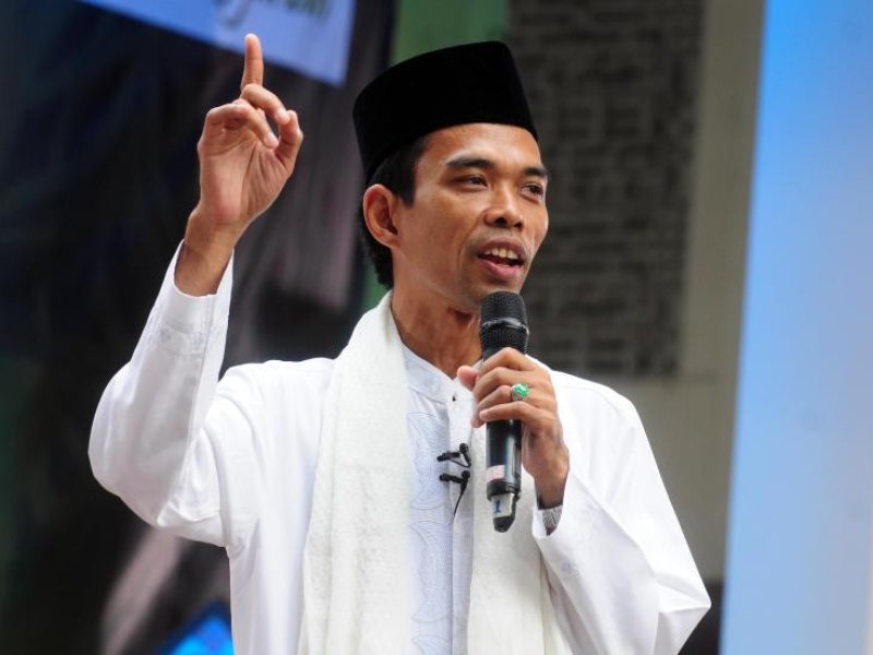 Penjelasan UAS terkait perayaan tahun baru bagi umat Islam