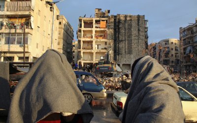 Khawatir Gempa Susulan, Warga Idlib Pilih Tidur di Jalan