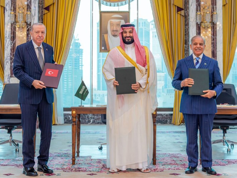 Turki Dorong Mesir Gabung Pakta Mekkah