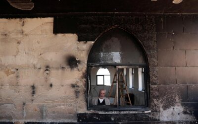 Dua Masjid di Tepi Barat Dibakar, Kekerasan Pemukim 'Israel' Kian Memanas
