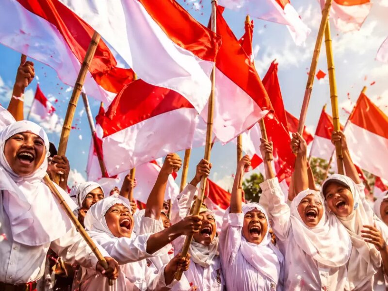 MUI Tegaskan Pria Berbusana Wanita Saat Karnaval Kemerdekaan Hukumnya Haram