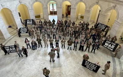 Para Veteran Memprotes Perang AS dengan Iran di Kongres, Puluhan Orang Ditangkap
