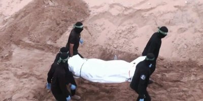 Hamas Kembali Serahkan Jenazah Tiga Tahanan ‘Israel’ yang Ditemukan di Terowongan Gaza Selatan